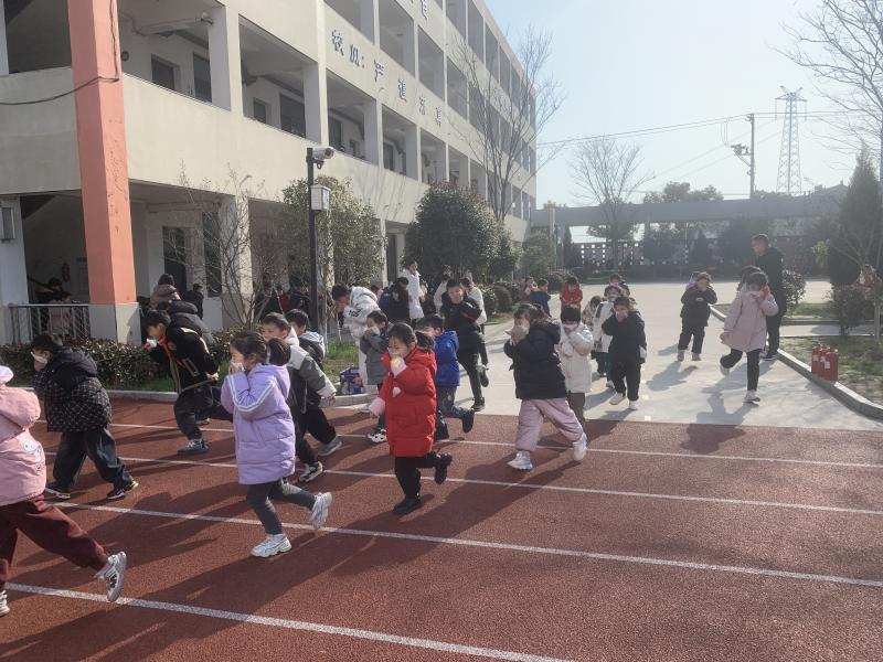 7FAD94927656CCE93E7CDABB92F74704.jpg 7FAD94927656CCE93E7CDABB92F74704.jpg