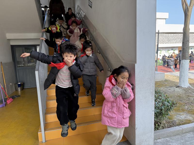 IMG_3545.jpg IMG_3545.jpg