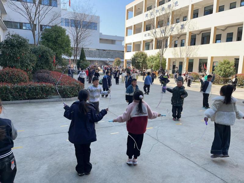 98dd6202-028a-4cb6-844b-cf8e2cc281e4