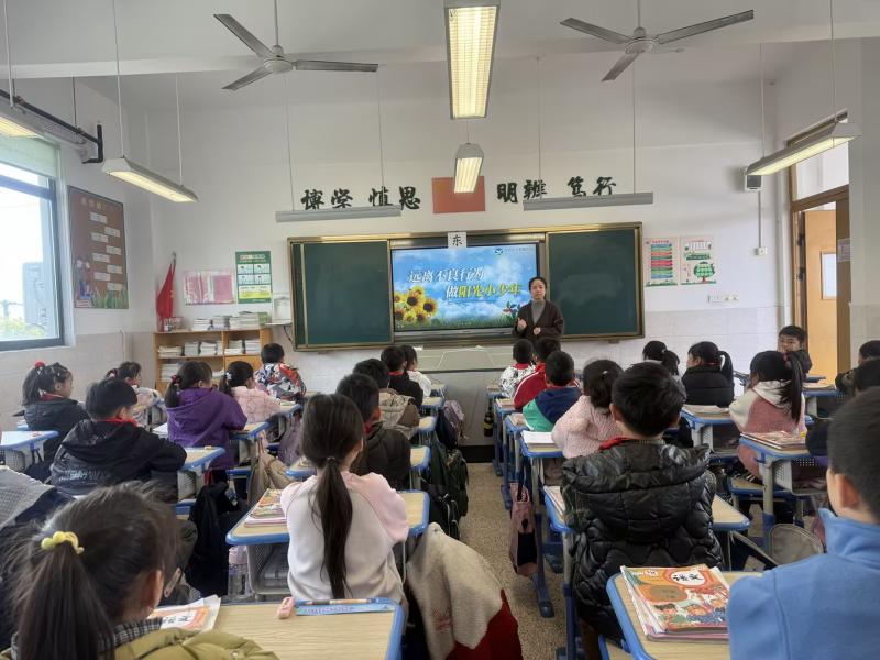 26391694-f400-43c8-a726-5f17c936e753.jpg 26391694-f400-43c8-a726-5f17c936e753.jpg