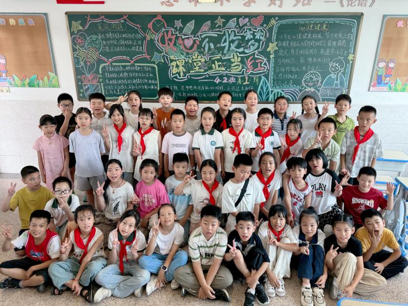 四2班合照.jpg 四2班合照.jpg